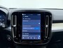 Volvo XC40 B3 177pk Plus Black Edition / Harman Kardon audio / Lighting / Elektrische stoelen met geheugen /