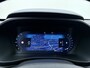 Volvo XC40 B3 177pk Plus Black Edition / Harman Kardon audio / Lighting / Elektrische stoelen met geheugen /