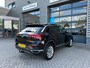 Volkswagen T-Roc 1.5 TSI 150 pk Sport 7-DSG | Trekhaak | Achteruitrijcamera | Apple carplay |