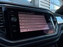 Volkswagen T-Roc 1.5 TSI 150 pk Sport 7-DSG | Trekhaak | Achteruitrijcamera | Apple carplay |