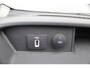 Ford Transit Custom 300 2.0-170pk TDCI L2H1 Limited AUTOMAAT ! Luxe bedrijfswagen die u nog jaren van dienst kan zijn. Airco, camera, stoel- en voorraamverw., schuifd. li+re., cruise cntrl, 17" LM wln, trekhaak, 3-zits,, navigatie, telefoonvoorb. etc.