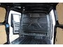 Ford Transit Custom 300 2.0-170pk TDCI L2H1 Limited AUTOMAAT ! Luxe bedrijfswagen die u nog jaren van dienst kan zijn. Airco, camera, stoel- en voorraamverw., schuifd. li+re., cruise cntrl, 17" LM wln, trekhaak, 3-zits,, navigatie, telefoonvoorb. etc.