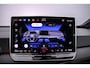 Volkswagen ID.3 Pure Oranje Edition 170pk Automaat Adaptive cruise control, Parkeersensoren, Navigatie, App connect, LED koplampen, Stoelverwarming