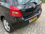 Toyota Yaris 1.3 VVTi Terra 87PK 5 deurs! NL AUTO NAP 2EIGENAAR! TOPSTAAT! AIRCO ECC l LMV l Stoelverwarming l DEALER OH!