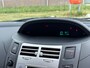 Toyota Yaris 1.3 VVTi Terra 87PK 5 deurs! NL AUTO NAP 2EIGENAAR! TOPSTAAT! AIRCO ECC l LMV l Stoelverwarming l DEALER OH!