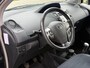 Toyota Yaris 1.3 VVTi Terra 87PK 5 deurs! NL AUTO NAP 2EIGENAAR! TOPSTAAT! AIRCO ECC l LMV l Stoelverwarming l DEALER OH!