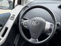 Toyota Yaris 1.3 VVTi Terra 87PK 5 deurs! NL AUTO NAP 2EIGENAAR! TOPSTAAT! AIRCO ECC l LMV l Stoelverwarming l DEALER OH!