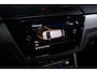 Volkswagen Touran 1.5 TSI Comfortline 7p Led koplampen Apple Carplay Panodak Winterpakket Trekhaak Camera 7 zits