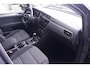 Volkswagen Touran 1.5 TSI Comfortline 7p Led koplampen Apple Carplay Panodak Winterpakket Trekhaak Camera 7 zits