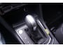 Volkswagen Touran 1.5 TSI Comfortline 7p Led koplampen Apple Carplay Panodak Winterpakket Trekhaak Camera 7 zits