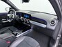 Mercedes-Benz GLB 200 AMG // Trekhaak // 360 Camera // Nightpakket // Carplay // Augmented Reality // 19" AMG Velgen