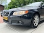 Volvo V70 2.0 Kinetic | Leer | Schuif/Kantel dak | Stoelver | Trekhaak |