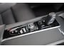 Volvo XC60 T6 Recharge AWD R-Design | Stoelverwarming | Trekhaak | Leder | 360° Camera | HUD | Pilot Assist | BLIS | Glossy Black | Keyless