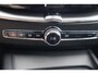 Volvo XC60 T6 Recharge AWD R-Design | Stoelverwarming | Trekhaak | Leder | 360° Camera | HUD | Pilot Assist | BLIS | Glossy Black | Keyless