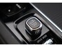 Volvo XC60 T6 Recharge AWD R-Design | Stoelverwarming | Trekhaak | Leder | 360° Camera | HUD | Pilot Assist | BLIS | Glossy Black | Keyless