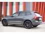 Volvo XC60 T6 Recharge AWD R-Design | Stoelverwarming | Trekhaak | Leder | 360° Camera | HUD | Pilot Assist | BLIS | Glossy Black | Keyless