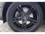 Volvo XC60 T6 Recharge AWD R-Design | Stoelverwarming | Trekhaak | Leder | 360° Camera | HUD | Pilot Assist | BLIS | Glossy Black | Keyless