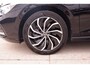 Volkswagen Golf 1.4 eHybrid Style | Carplay | Camera | Memory | Navi | Sfeerverlichting | LED | IQ-Light