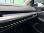 Volkswagen Golf 1.4 eHybrid Style | Carplay | Camera | Memory | Navi | Sfeerverlichting | LED | IQ-Light