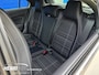 Mercedes-Benz A-klasse 180 Ambition Stoelverwarming / AC / PDC / LMV / Cruise / Xenon