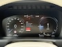 Volvo XC90 2.0 T8 Recharge AWD Inscription / SoH accupakket 97% / Dealer onderhouden / 7 Persoons / Panoramisch schuif/kantel dak / Geheugenfunctie voorstoelen / Elektrisch wegklapbare trekhaak 2350 kg trekgewicht / Harman Kardon Audio / All Season banden / Apple CarPlay/Android Auto /