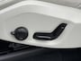 Volvo XC90 2.0 T8 Recharge AWD R-Design / SoH accupakket 97% / Dealer onderhouden / 7 Persoons / Panoramisch schuif/kantel dak / Geheugenfunctie voorstoelen / Elektrisch wegklapbare trekhaak 2350 kg trekgewicht / Harman Kardon Audio / All Season banden / Apple CarPlay/Android Auto /