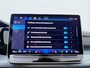Volkswagen Golf 1.5 eTSI Life Edition | Trekhaak | IQ. Light | Camera | Side Assist | ACC | Stuur-/Stoelverwarming | Matrix LED | Spiegelpakket |