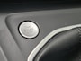 Volkswagen Golf 1.0 TSI Life | Navigatie via Apple carplay | Climate Control | Parkeersensoren | Licht metalen velgen