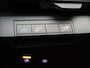 Renault Megane E-Tech EV60 Optimum Charge Iconic | Trekhaak | Stoel en stuurverwarming | Active driver assist | Dodehoek detectie |