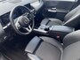 Mercedes-Benz B-klasse 180 Premium | Rijklaarprijs | Trekhaak wegklapbaar | All season banden | Navigatiesysteem | Parkeersensoren voor en achter | 12 maanden BOVAG garantie |