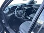 Peugeot 2008 Allure Pack 1.2 Turbo 130pk EAT8 | CAMERA | CLIMA | APPLE CARPLAY / ANDROID AUTO | DAB+ | 17" LM-VELGEN | CRUISE CONTROL | LEDER/STOF |