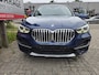 BMW X1 xDrive25e Executive xLine 18"/Keyless/Memory + stoelverwarming/Camera/Elektrische Klep/LED/DAB/Navigatie/PDC