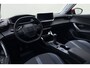 Peugeot 2008 1.2. Turbo 130 pk Allure | Trekhaak | Navigatie | 1e eigenaar | Climate Control