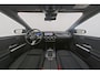 Mercedes-Benz B-klasse 250 e Plug-In Hybride Trekhaak | Panorama Schuif-Kanteldak | MultiBeam Ledkoplampen | Sfeerverlichting | Parkeerpakket met 360°-camera. Inclusief 24 maanden Mercedes-Benz Certified garantie voor Europa.
