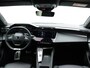 Peugeot 408 1.6 HYbrid Allure Pack 225 EAT8 | Afneembare trekhaak | Elektrische kofferbakklep | Schuif/kantel dak | 360 camera | Elektrisch verstelbare voorstoelen + memory bestuurderszijde |