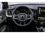 Volvo XC60 2.0 T6 Plug-in hybrid AWD Essential | Gratis Trekhaak | Adaptieve Cruise Control | Park assist | Getint Glas | Leder | Driver assist | Stoel- /  stuurwielverwarming | All Season banden |