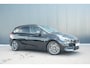 BMW 2-Serie Active Tourer 225xe iPerformance High Executive | Panoramadak | Head-Up | Bestuurdersstoel Geheugen | Adaptive Cruise | 17"