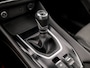 Nissan Qashqai 1.3 MHEV Premiere Edition (PANORAMADAK, VIRTUAL COCKPIT, APPLE CARPLAY, GROOT NAVI, 360 CAMERA, SPORTSTOELEN, GETINT GLAS, TREKHAAK, ADAPTIVE CRUISE, NIEUWSTAAT)
