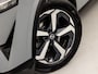 Nissan Qashqai 1.3 MHEV Premiere Edition (PANORAMADAK, VIRTUAL COCKPIT, APPLE CARPLAY, GROOT NAVI, 360 CAMERA, SPORTSTOELEN, GETINT GLAS, TREKHAAK, ADAPTIVE CRUISE, NIEUWSTAAT)