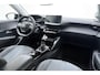 Peugeot 208 1.2 PureTech Allure Pack 100 pk | Navigatie | LM velgen | Extra getinte zijramen | Camera achter