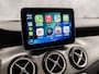 Mercedes-Benz GLA 200 AMG Sport 156Pk Automaat (PANORAMADAK, APPLE CARPLAY, GROOT NAVI, CAMERA, LEDER, SPORTSTOELEN, ZWART HEMEL, GETINT GLAS, STOELVERWARMING, NIEUWSTAAT)
