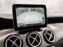 Mercedes-Benz GLA 200 AMG Sport 156Pk Automaat (PANORAMADAK, APPLE CARPLAY, GROOT NAVI, CAMERA, LEDER, SPORTSTOELEN, ZWART HEMEL, GETINT GLAS, STOELVERWARMING, NIEUWSTAAT)