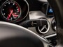 Mercedes-Benz GLA 200 AMG Sport 156Pk Automaat (PANORAMADAK, APPLE CARPLAY, GROOT NAVI, CAMERA, LEDER, SPORTSTOELEN, ZWART HEMEL, GETINT GLAS, STOELVERWARMING, NIEUWSTAAT)