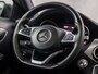 Mercedes-Benz GLA 200 AMG Sport 156Pk Automaat (PANORAMADAK, APPLE CARPLAY, GROOT NAVI, CAMERA, LEDER, SPORTSTOELEN, ZWART HEMEL, GETINT GLAS, STOELVERWARMING, NIEUWSTAAT)