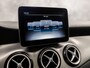 Mercedes-Benz GLA 200 AMG Sport 156Pk Automaat (PANORAMADAK, APPLE CARPLAY, GROOT NAVI, CAMERA, LEDER, SPORTSTOELEN, ZWART HEMEL, GETINT GLAS, STOELVERWARMING, NIEUWSTAAT)