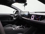Audi A6 Avant e-tron edition performance 100 kWh | Adaptive cruise control | Bang & Olufsen sound system | Luchtvering | 360 graden camera | Verwarmbaar stuurwiel | Head-up display | Stoelverwarming voor & achter | MMI bijrijdersdisplay | Elekt. verstelbare bestuurdersstoel met geheugen | Privacy glas | Trekhaak | Elektr. verstelbaar stuurwiel