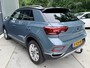 Volkswagen T-Roc 1.5 TSI 150pk DSG Style Virtual Cockpit Ergo stoel Trekhaak Camera Stoelverwarming Massage IQ Koplampen