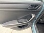 Volkswagen T-Roc 1.5 TSI 150pk DSG Style Virtual Cockpit Ergo stoel Trekhaak Camera Stoelverwarming Massage IQ Koplampen