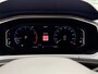 Volkswagen T-Roc 1.5 TSI 150pk DSG Style Virtual Cockpit Ergo stoel Trekhaak Camera Stoelverwarming Massage IQ Koplampen