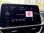 Volkswagen T-Roc 1.5 TSI 150pk DSG Style Virtual Cockpit Ergo stoel Trekhaak Camera Stoelverwarming Massage IQ Koplampen